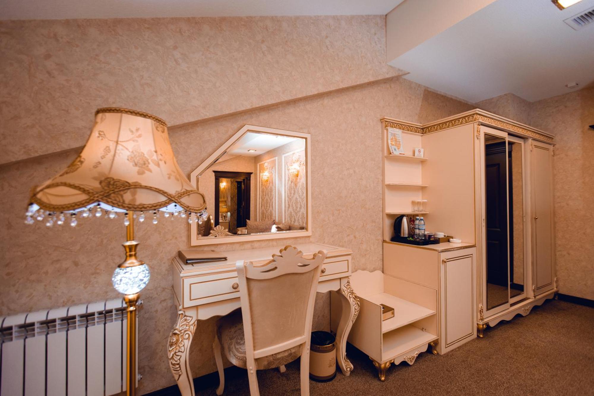 Baku Hotel 간자 외부 사진
